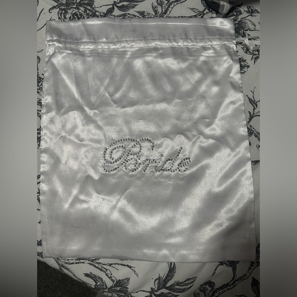 David's Bridal Shoes - NWOT David’s Bridal White Satin Drawstring Bag